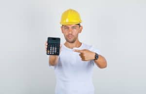 Atrasos em obras geram custos invisíveis que afetam o caixa, encarecem a operação e comprometem a reputação na construção civil.